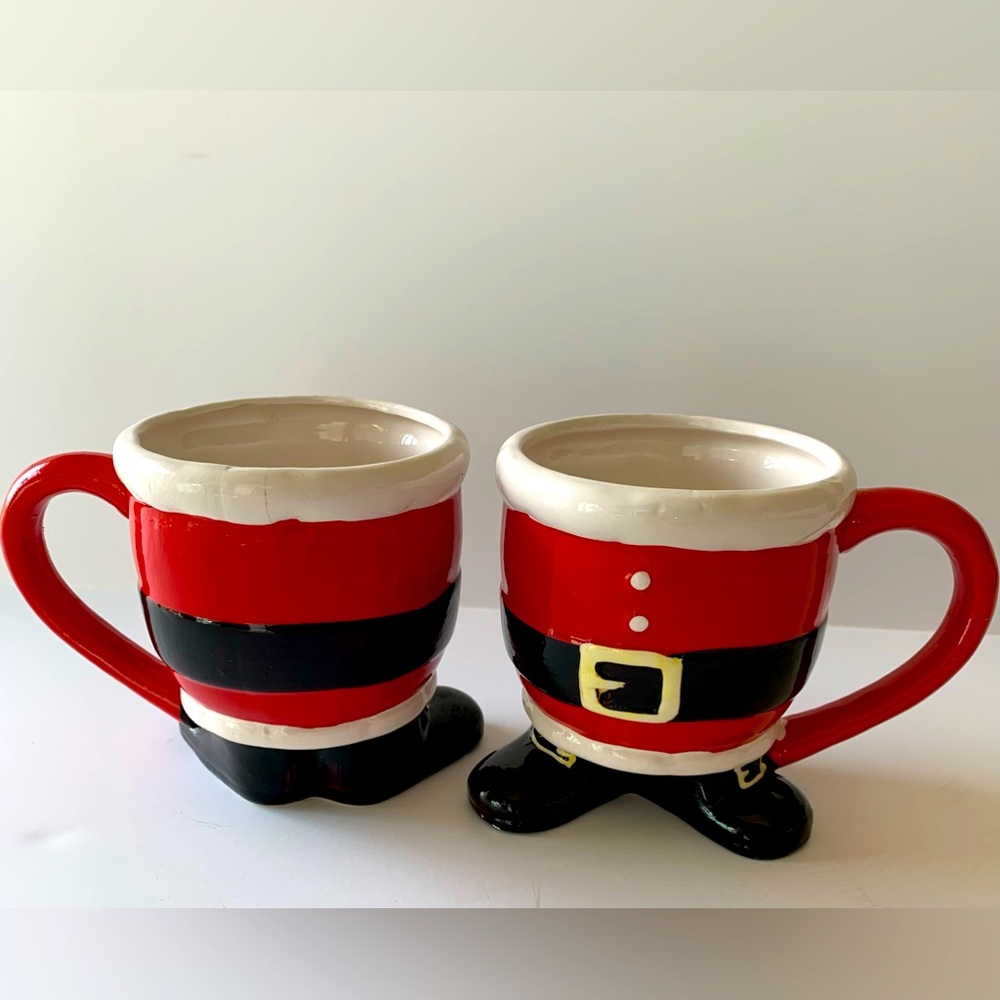 Set of 2 Kitschy Christmas Mugs